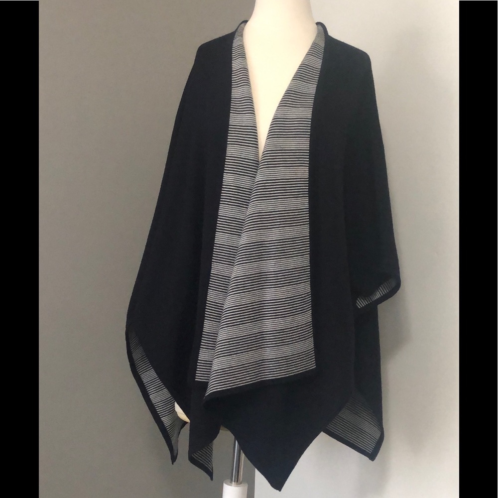 Tory Burch Reversible Cape